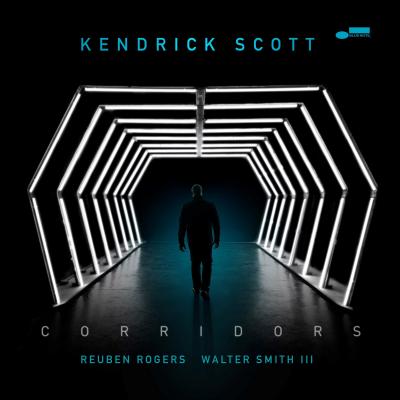 Corridors (Plak)